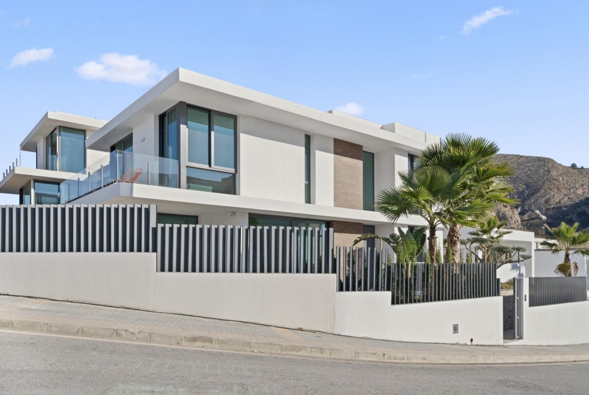 Luxury-New-Build-Villas-in-Rincon-de-Loix-Benidorm-with-Private-Pool-29