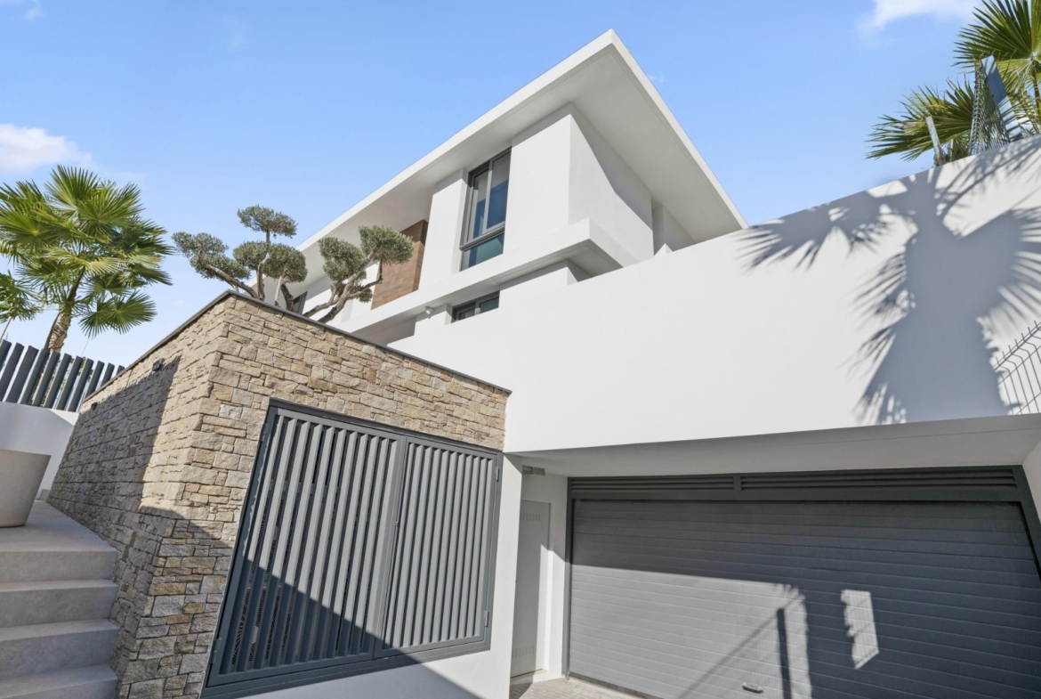 Luxury-New-Build-Villas-in-Rincon-de-Loix-Benidorm-with-Private-Pool-31