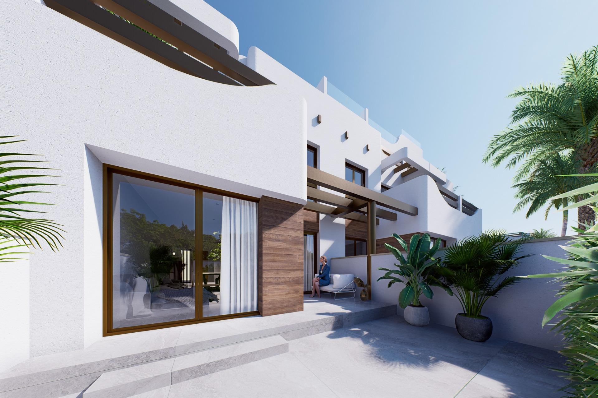 Stunning New Build 2 Bedroom Penthouse with Solarium for Sale 150m from Las Higuericas Beach, Torre de la Horadada