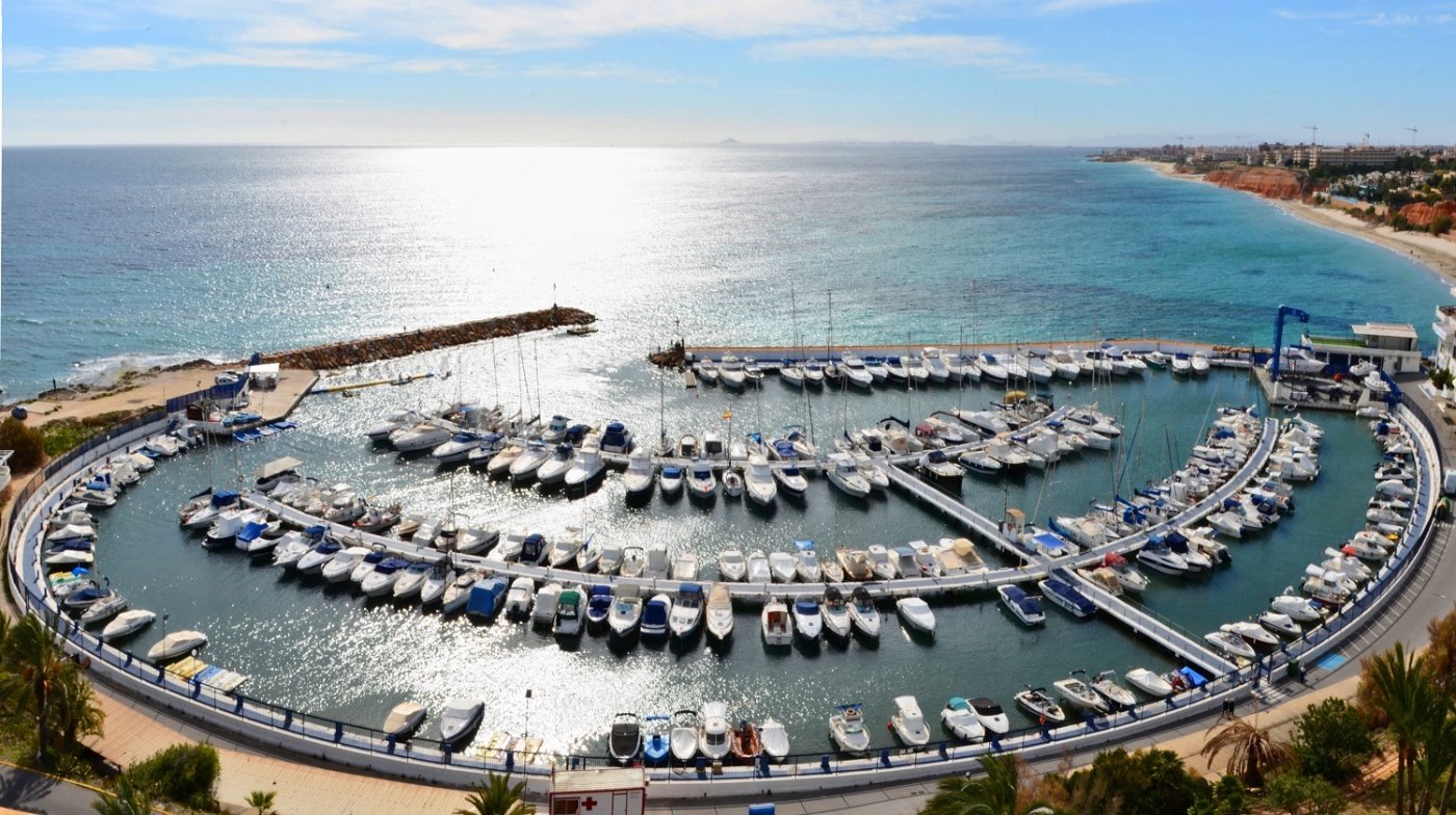 Breathtaking 4 Bedroom Luxury Villa with Infinity Pool for Sale 250m from the Beach in Campoamor