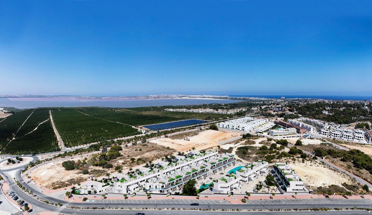Key Ready Corner Villa with Basement and Private Pool for Sale in Los Balcones, Torrevieja
