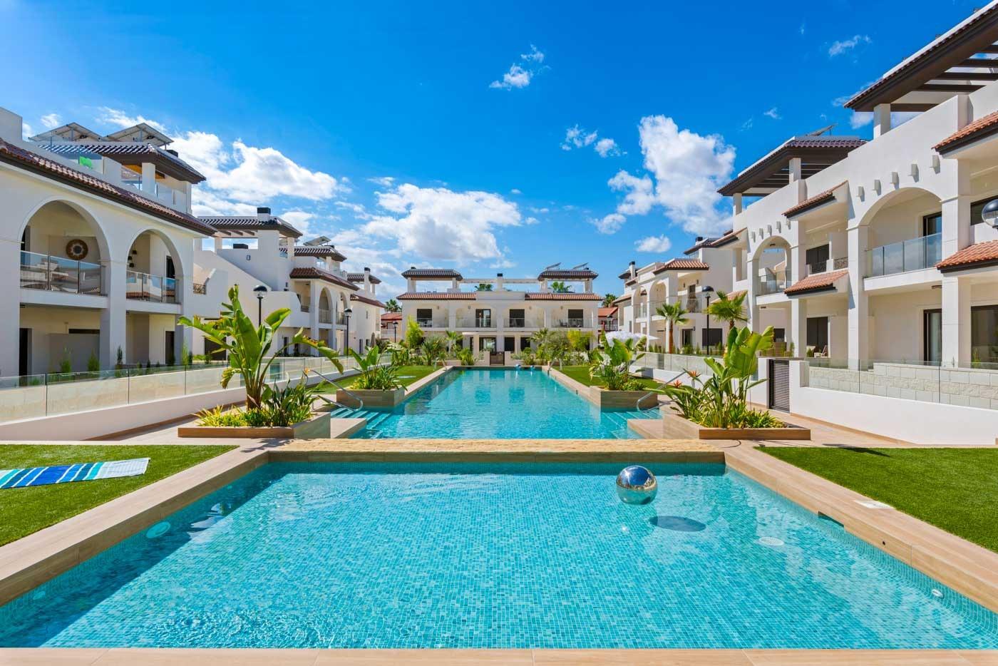 Bright New Build Penthouse Apartment with Solarium for Sale in Rojales
