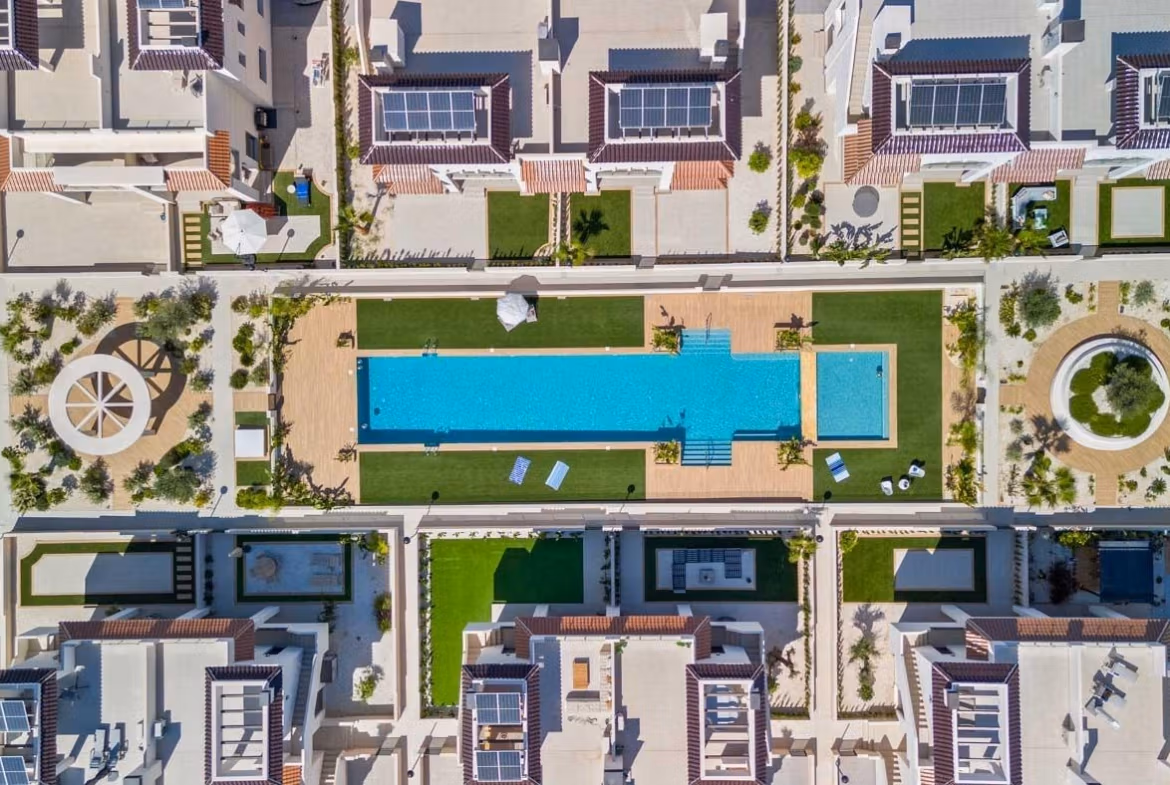 NEW-BUILD-RESIDENTIAL-COMPLEX-IN-ROJALES-37