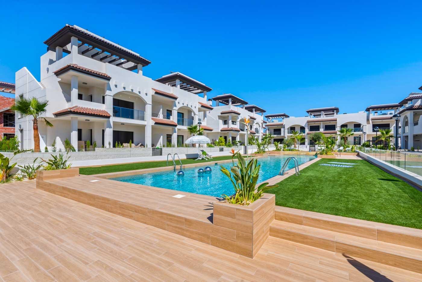 Bright New Build Penthouse Apartment with Solarium for Sale in Rojales