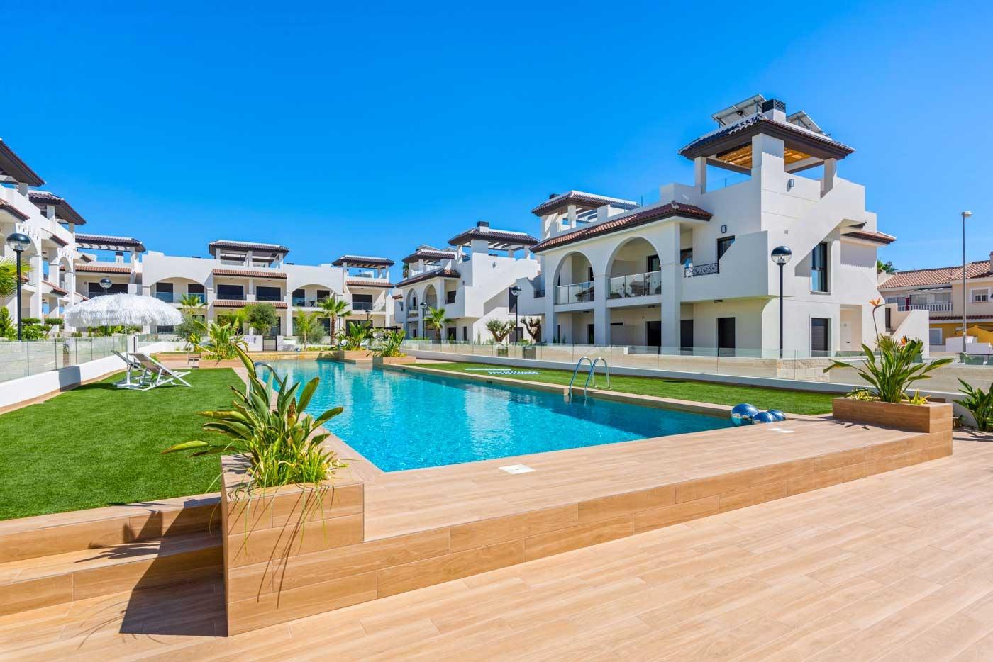 Bright New Build Penthouse Apartment with Solarium for Sale in Rojales