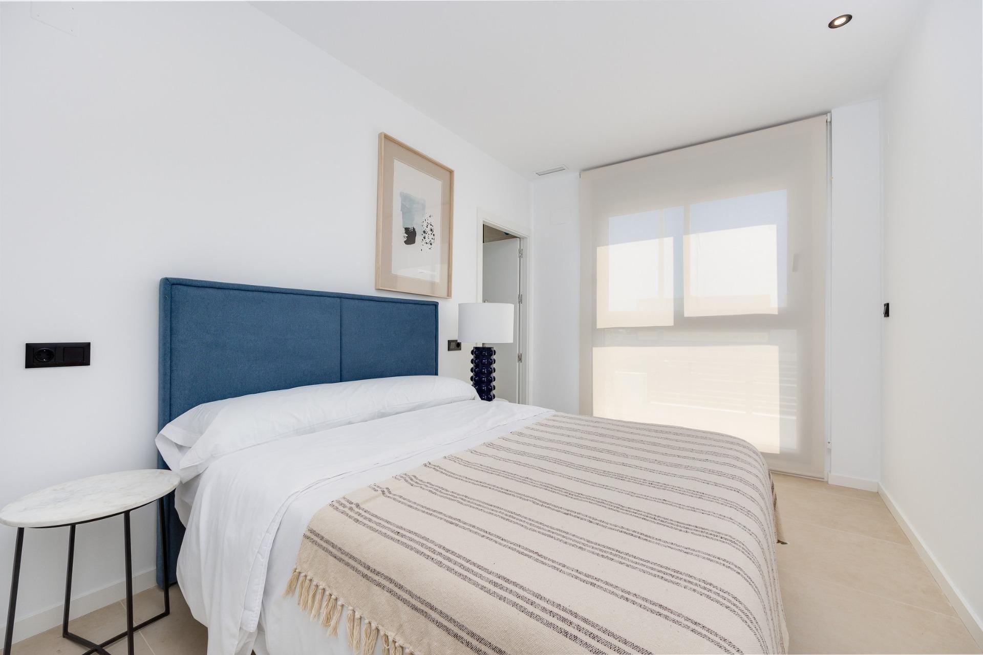 Nieuwbouwvilla met 3 slaapkamers, privézwembad, kelder en solarium te koop in Los Alcázares, Murcia