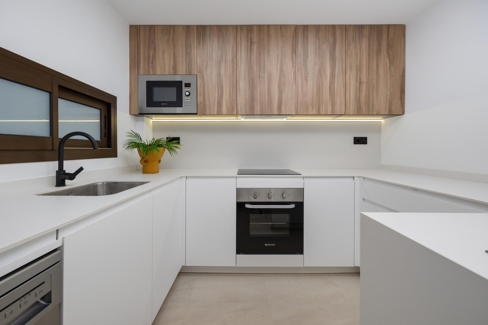 New Build 3 Bedroom Ground Floor Apartment with Garden for Sale Near La Serena Golf in Los Alcázares, Murcia