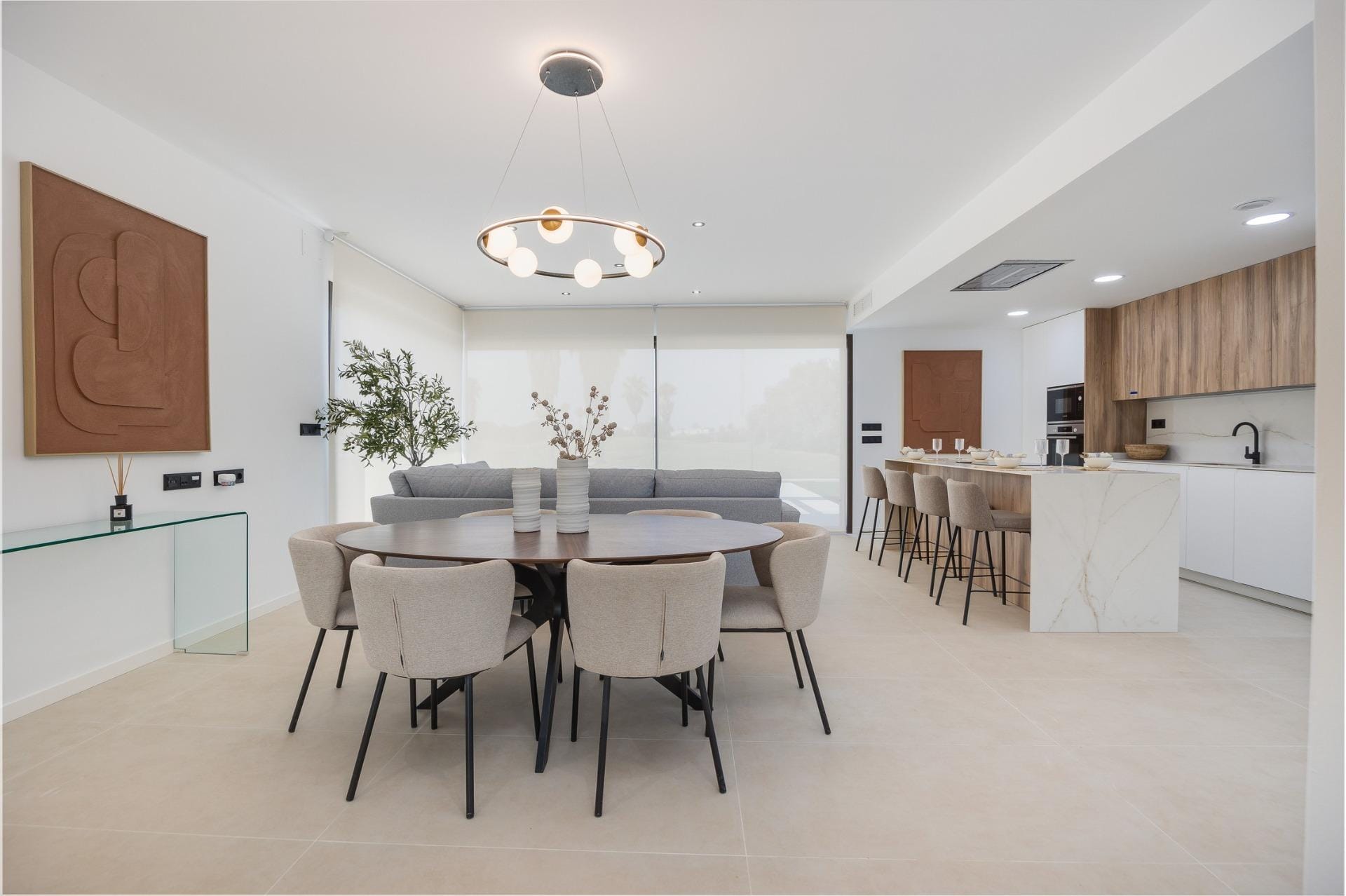 Nieuwbouwvilla met 3 slaapkamers, privézwembad, kelder en solarium te koop in Los Alcázares, Murcia