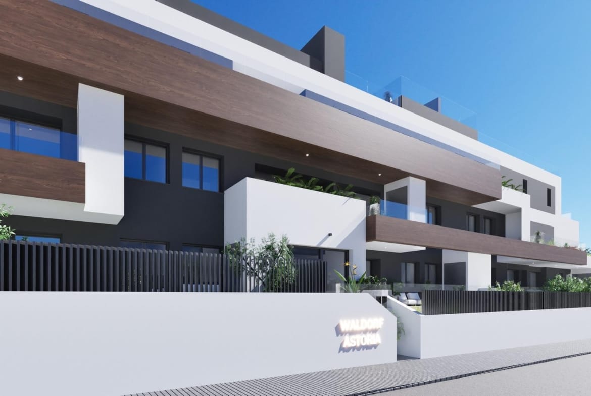 Modern exterior view of a spacious new build 3 bedroom apartment with terraces in Benijofar.