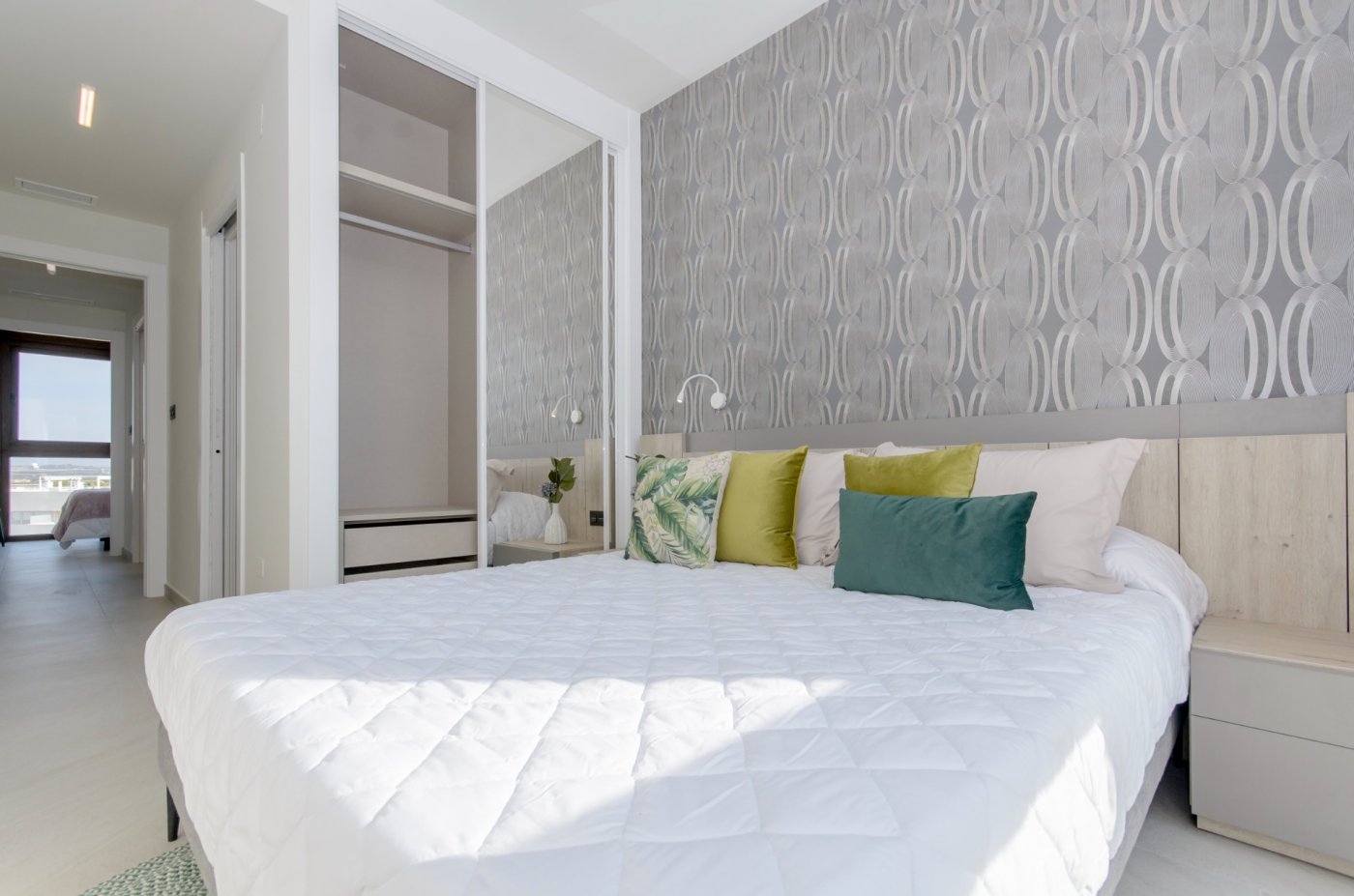 Fully Equipped 2 bedroom Penthouse Apartment with Solarium and Salt Lake Views in Los Balcones, Torrevieja