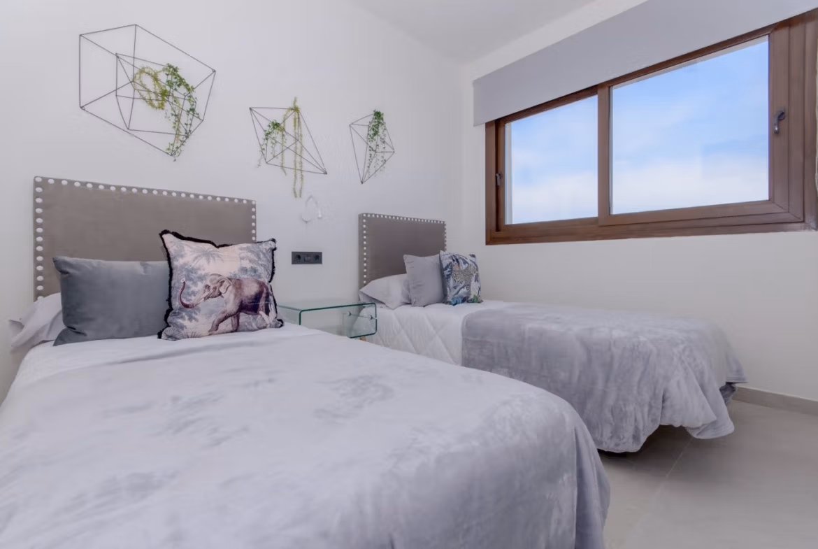 NEW-BUILD-RESIDENTIAL-OF-BUNGALOW-APARTMENTS-IN-LOS-BALCONES-TORREVIEJA-14