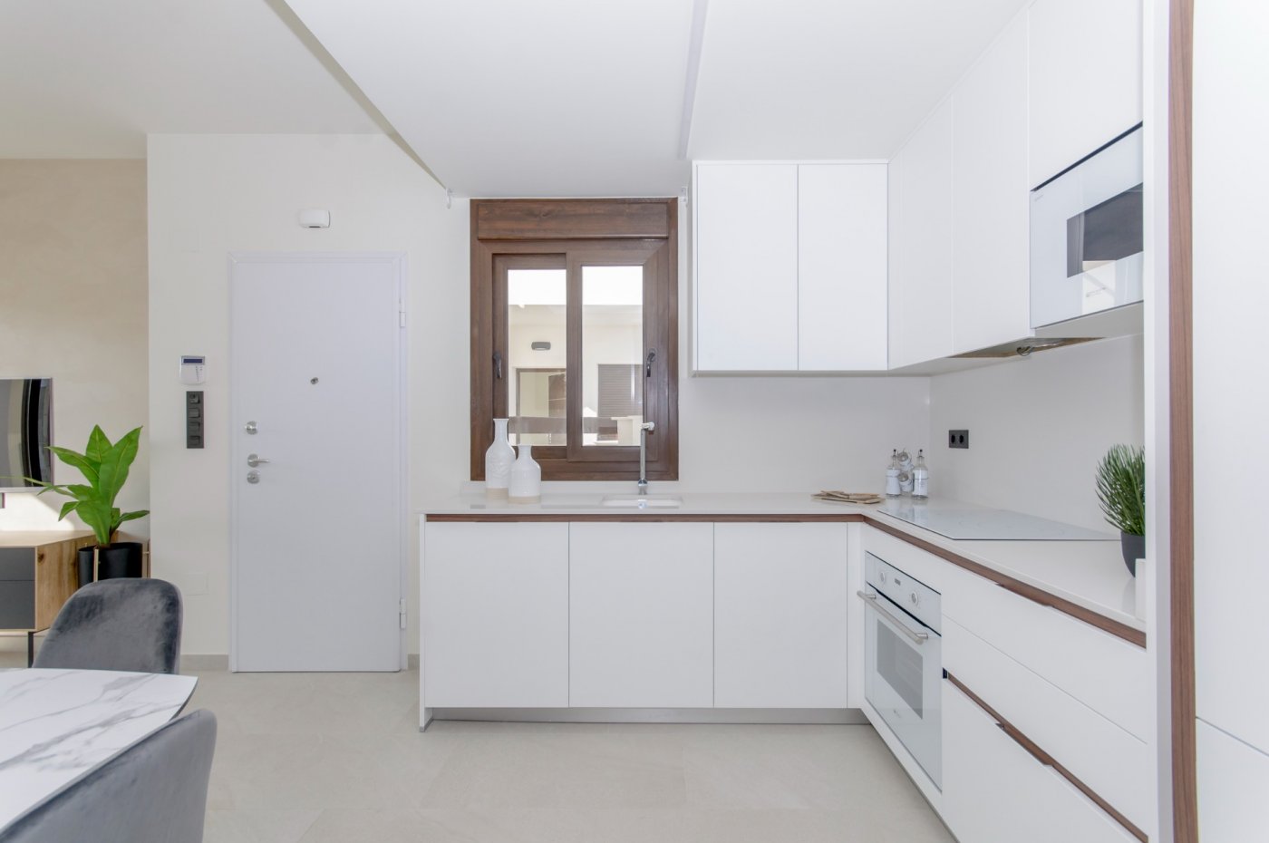 Fully Equipped 2 bedroom Penthouse Apartment with Solarium and Salt Lake Views in Los Balcones, Torrevieja
