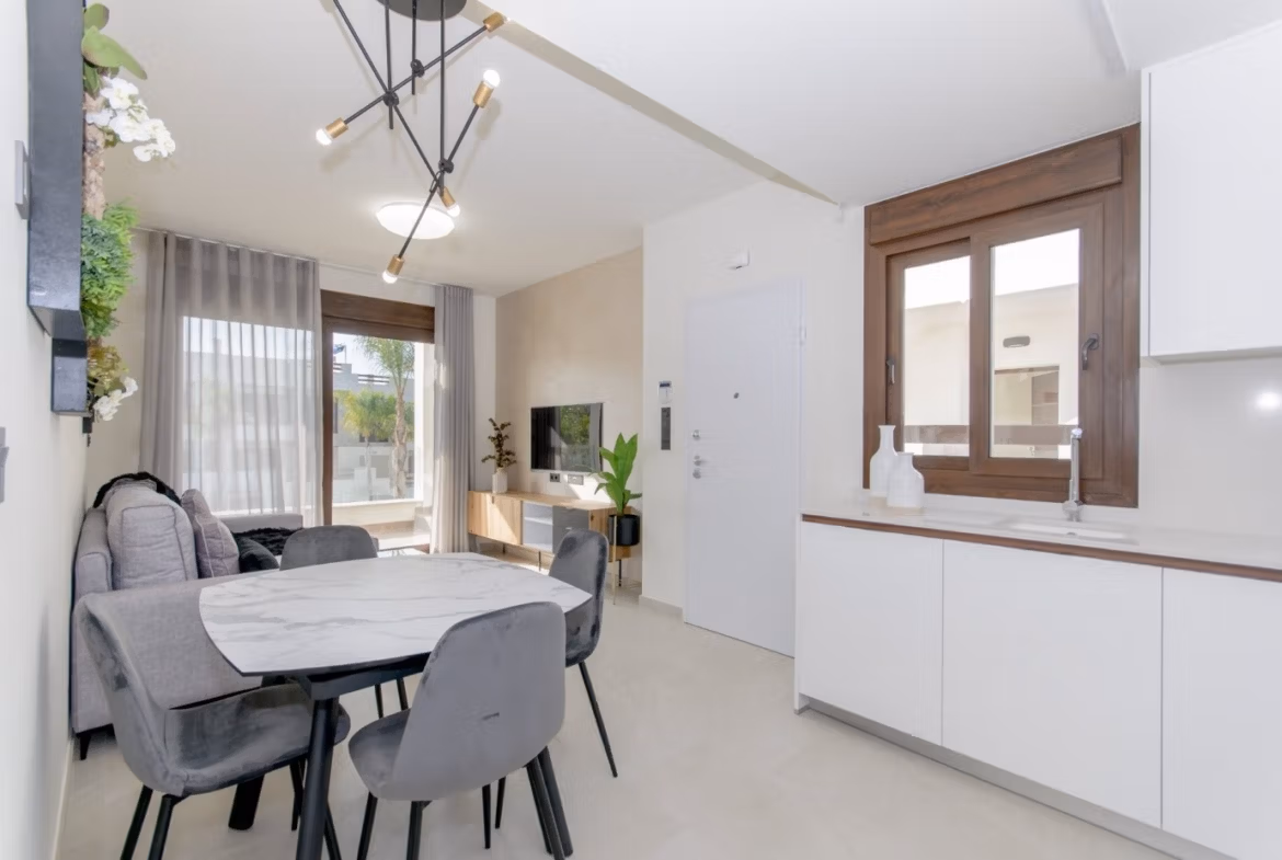 NEW-BUILD-RESIDENTIAL-OF-BUNGALOW-APARTMENTS-IN-LOS-BALCONES-TORREVIEJA-8