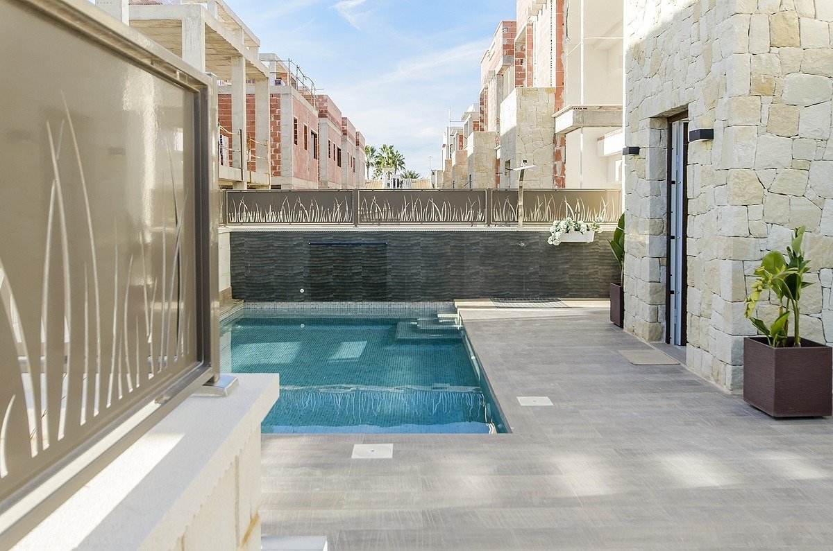 NEW-BUILD-RESIDENTIAL-OF-VILLAS-IN-LOS-MONTESINOS-3 Impressive 5 Bedroom New Build Villa with Private Pool for Sale in Los Montesinos