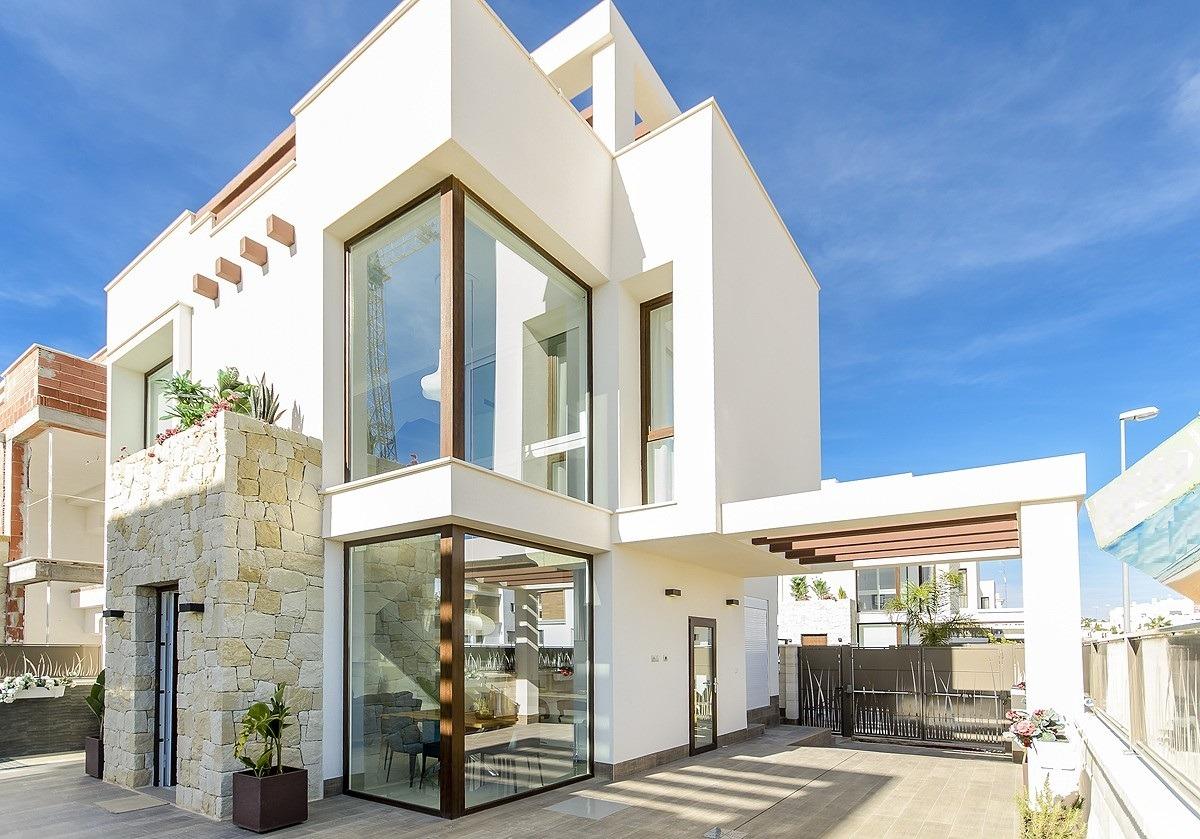 NEW BUILD RESIDENTIAL OF VILLAS IN LOS MONTESINOS in La Herrada