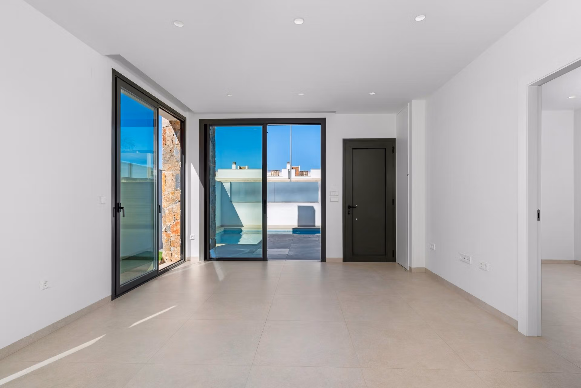 Charmig nyproducerad parvilla med privat pool till salu i San Javier