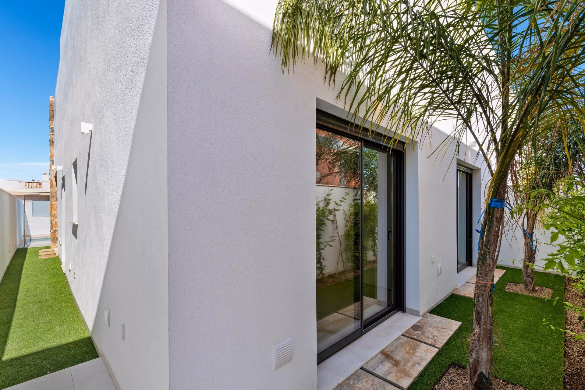 Charmig nyproducerad parvilla med privat pool till salu i San Javier