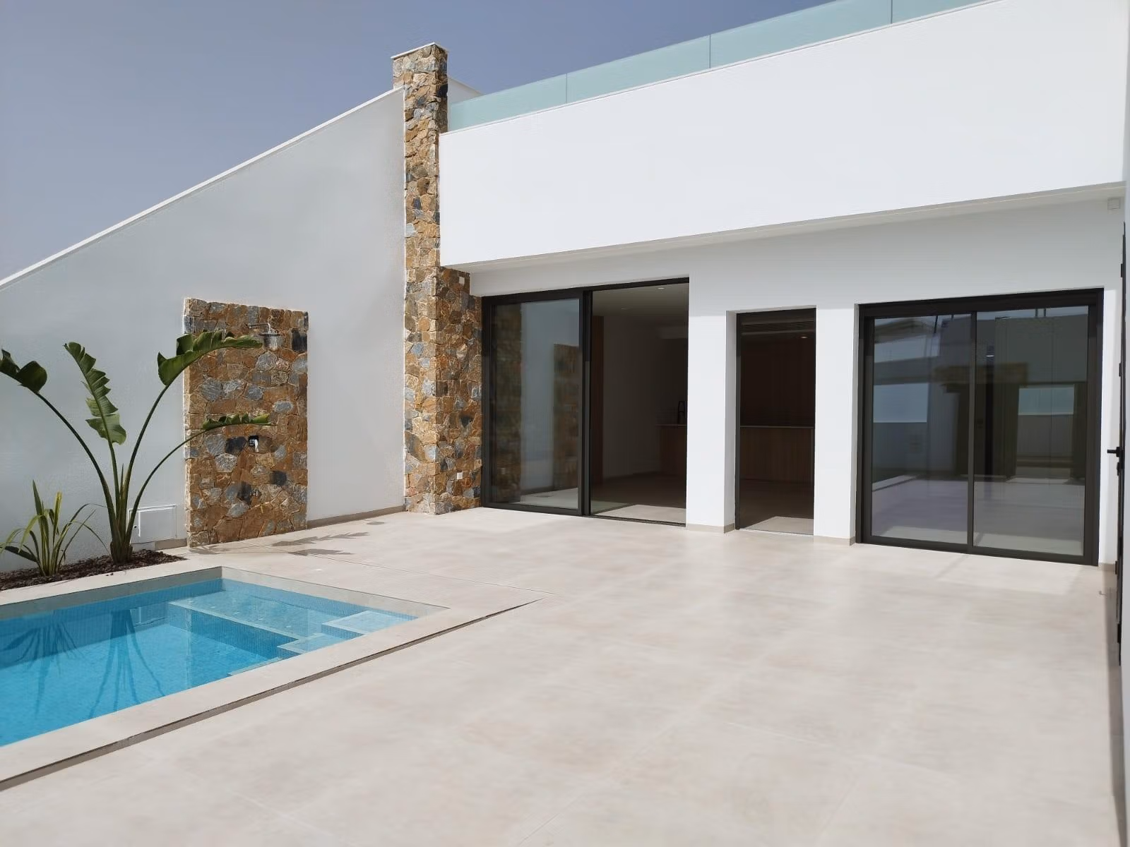 Charmig nyproducerad parvilla med privat pool till salu i San Javier