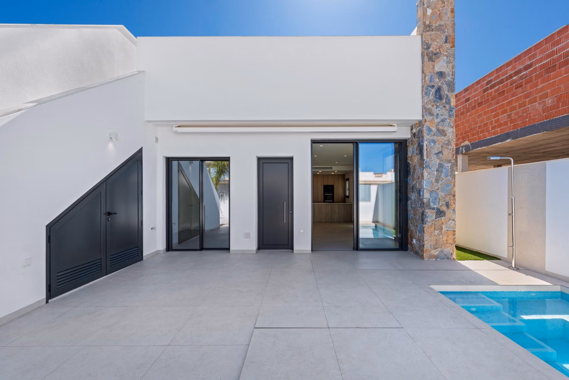 Charmig nyproducerad parvilla med privat pool till salu i San Javier