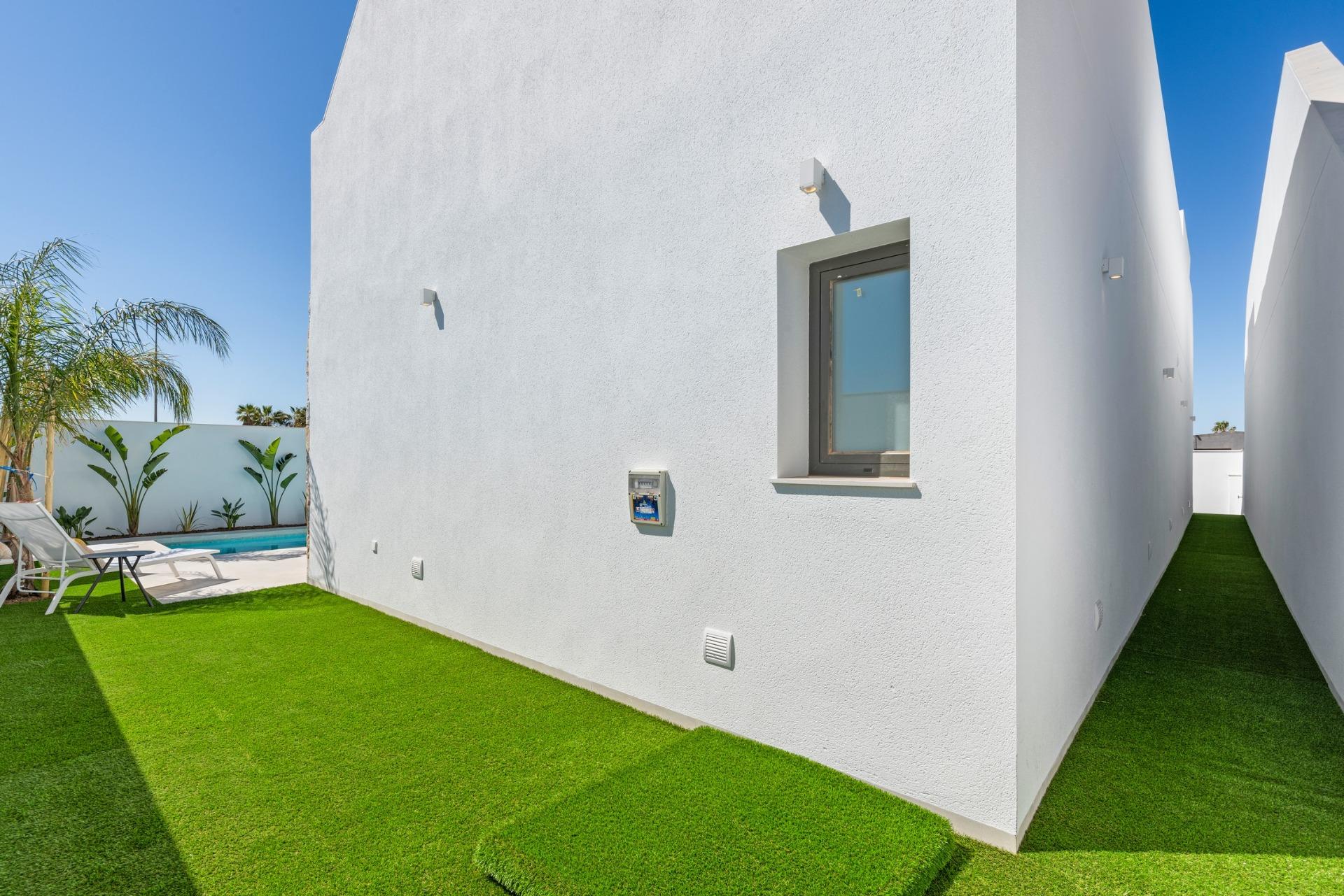 Bright Single-Floor New Build Villa with Private Pool for Sale in San Javier