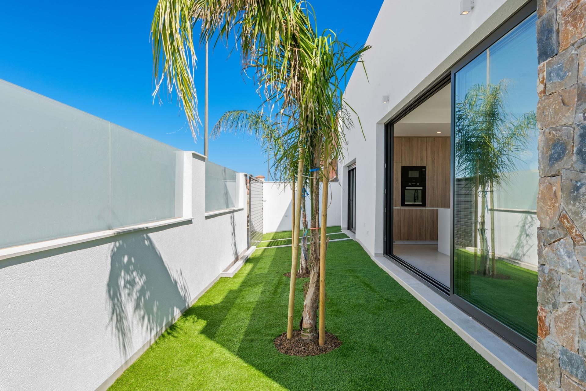Bright Single-Floor New Build Villa with Private Pool for Sale in San Javier