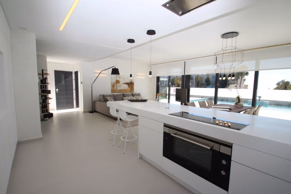 NEW-CONSTRUCTION-VILLAS-250-m-FROM-THE-BEACH-IN-CAMPOAMOR-21