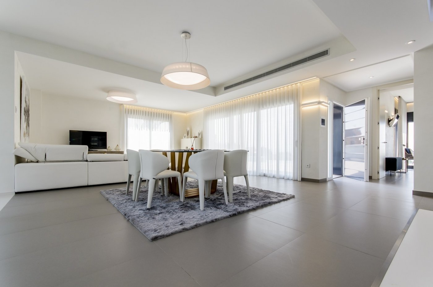 Elegant New Build Villa with Private Pool for Sale 250m from the Beach in Campoamor