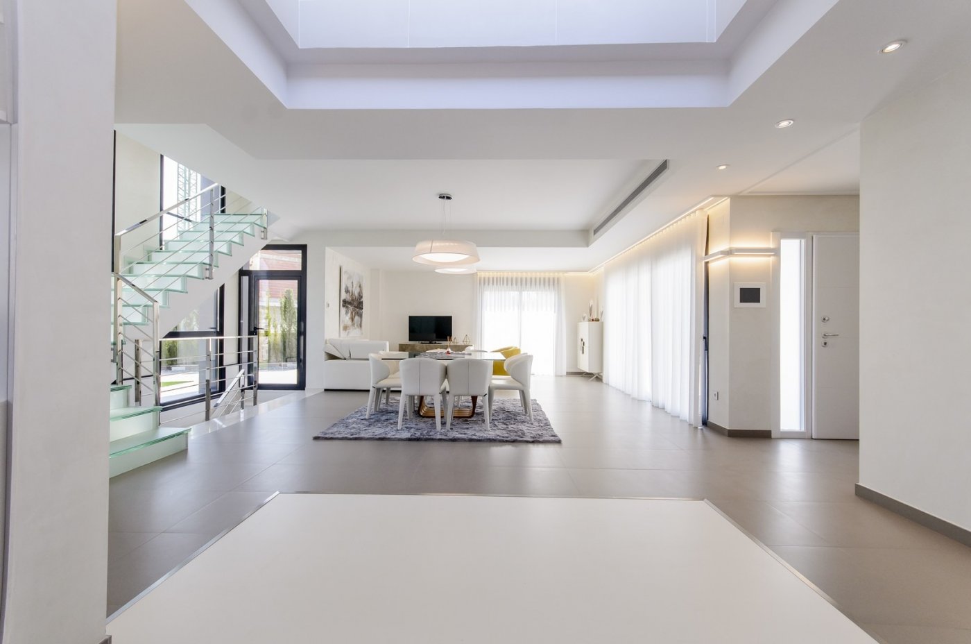 Elegant New Build Villa with Private Pool for Sale 250m from the Beach in Campoamor