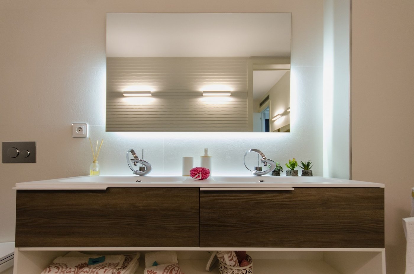Contemporary New Build Villa with Private Pool for Sale 250m from the Beach in Campoamor