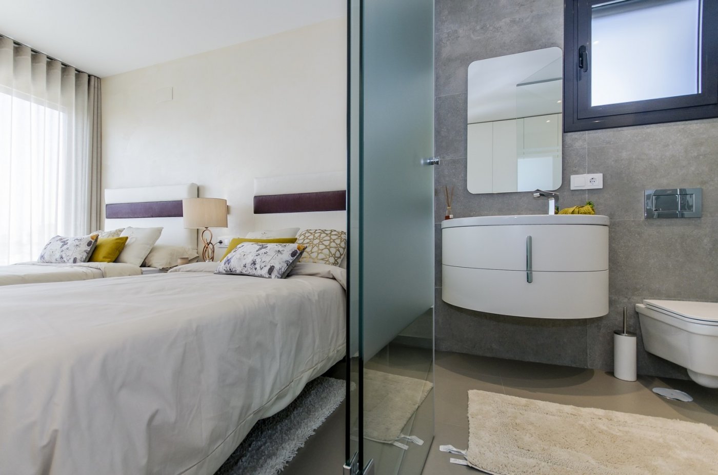 Elegant New Build Villa with Private Pool for Sale 250m from the Beach in Campoamor