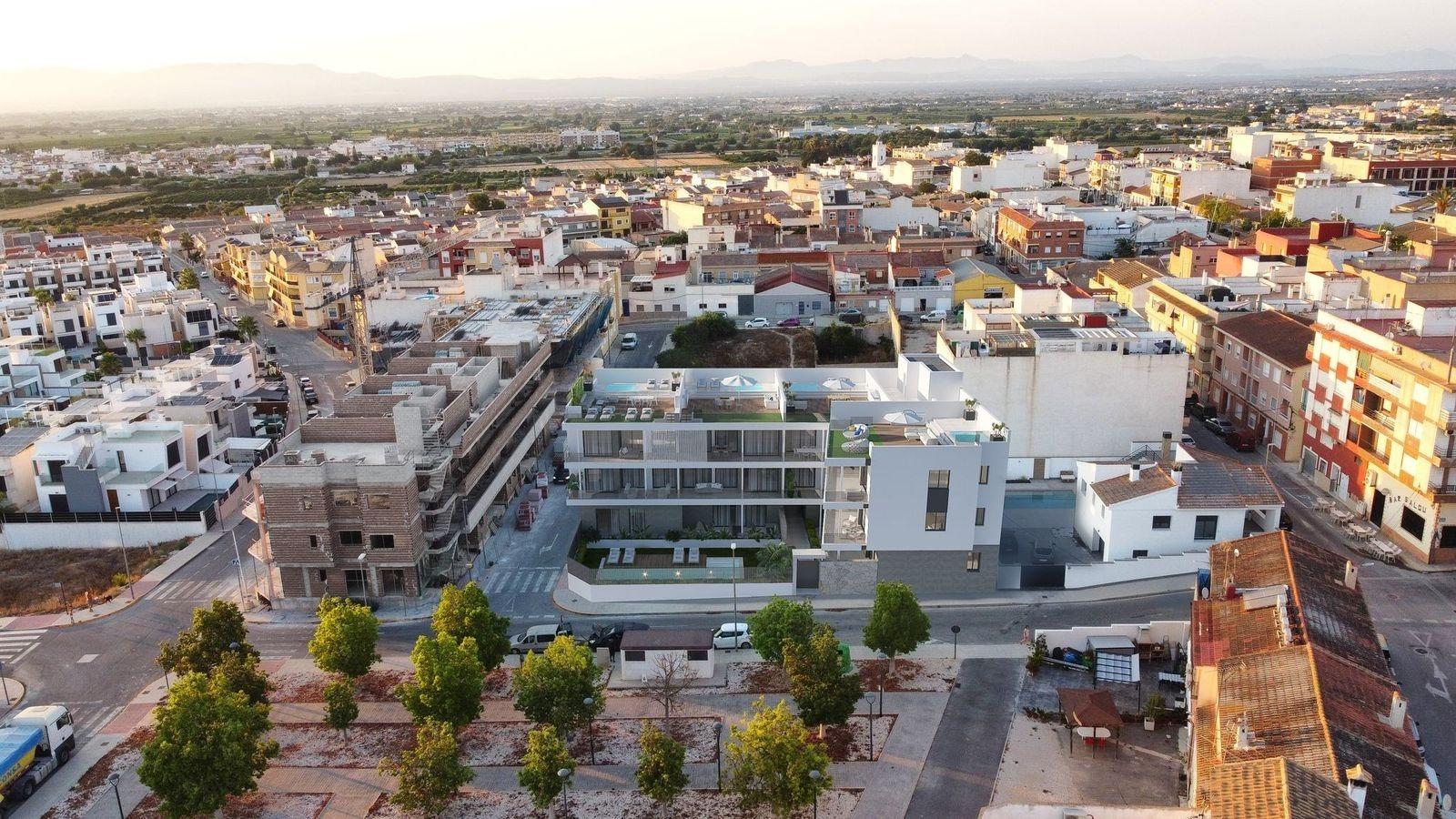 Practical New Build Ground Floor Apartment with Communal Pool for Sale in Benijofar