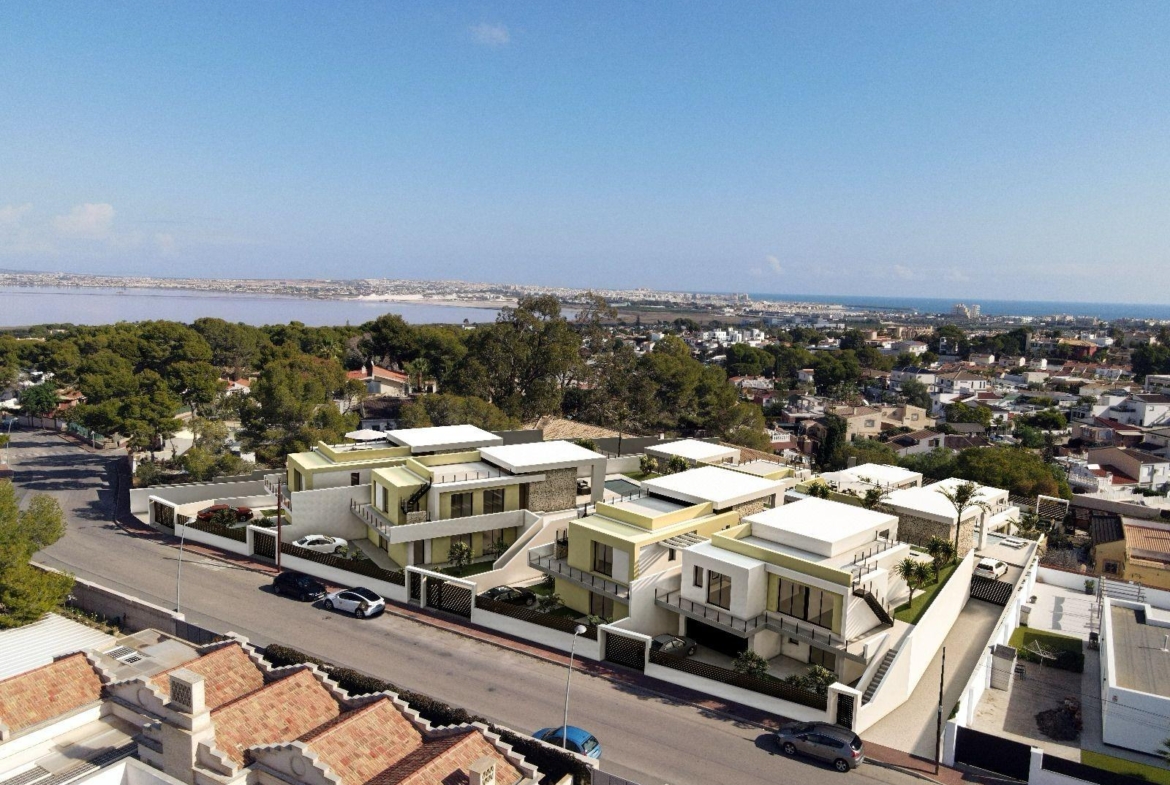 New Build One-Storey Villas with Private Pool for Sale in Los Balcones, Torrevieja, Spain