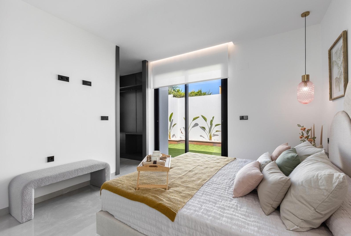 New Build One-Storey Villas with Private Pool for Sale in Los Balcones, Torrevieja, Spain