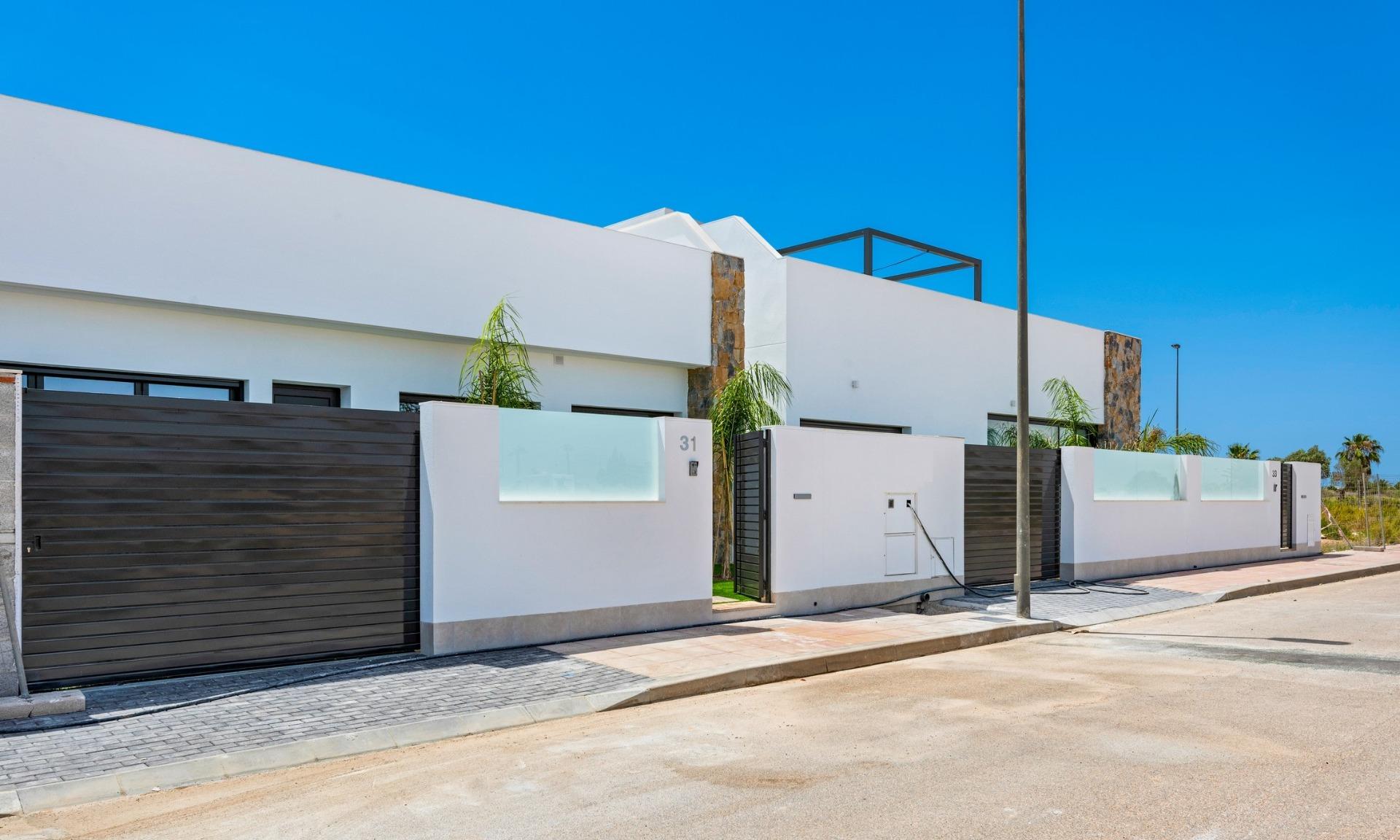Inviting New Build Villa with Private Pool for Sale near Serena Golf in Los Alcázares