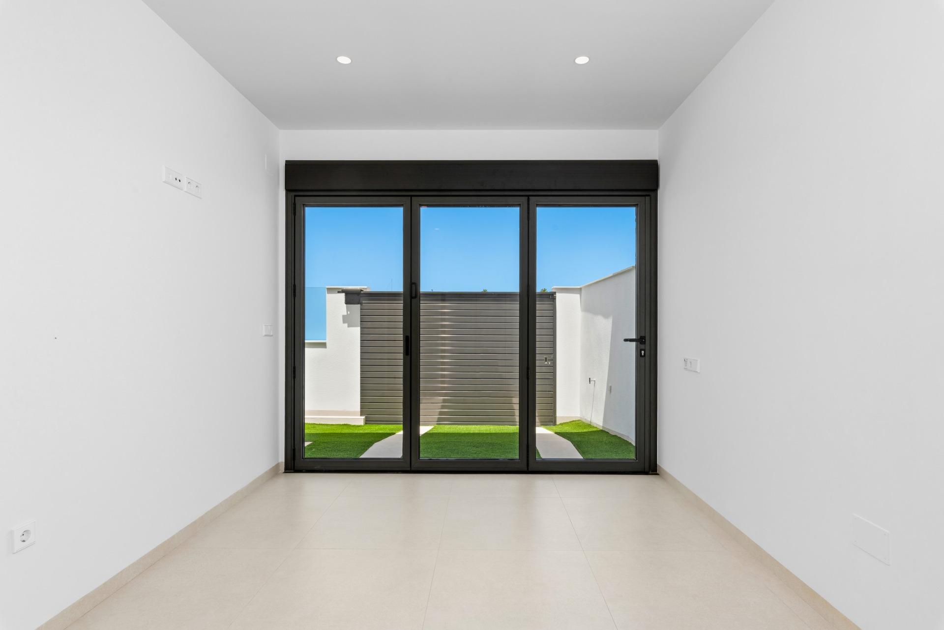 Inviting New Build Villa with Private Pool for Sale near Serena Golf in Los Alcázares