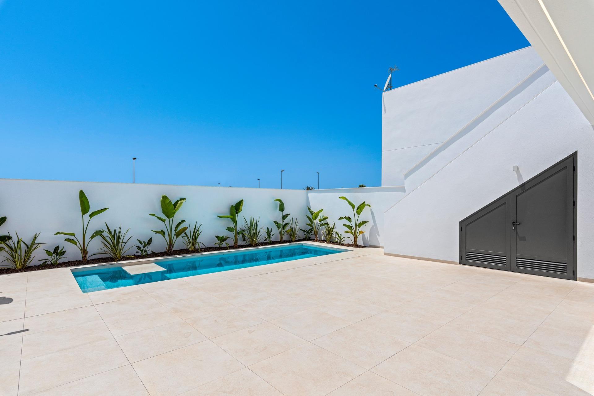 Inviting New Build Villa with Private Pool for Sale near Serena Golf in Los Alcázares
