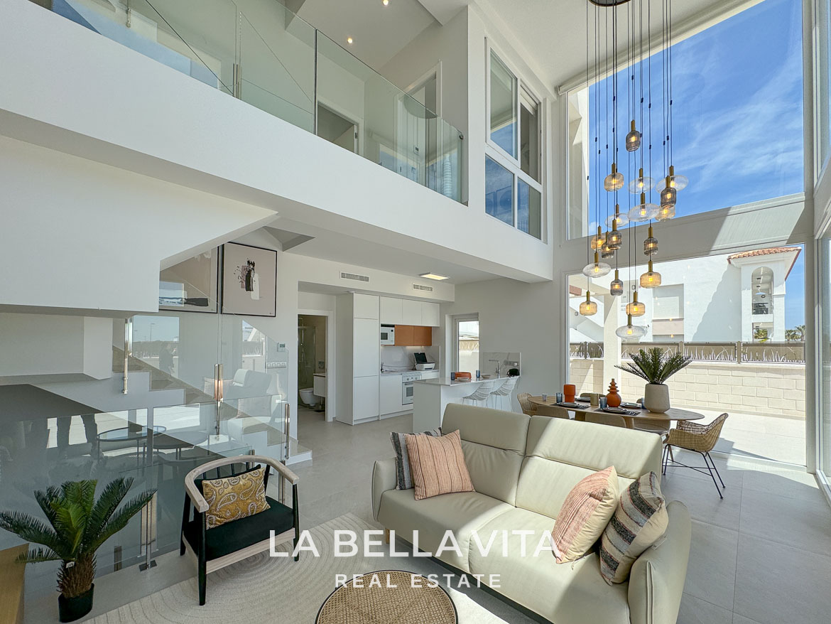Design Villa with Private Pool and Solarium for Sale in Ciudad Quesada
