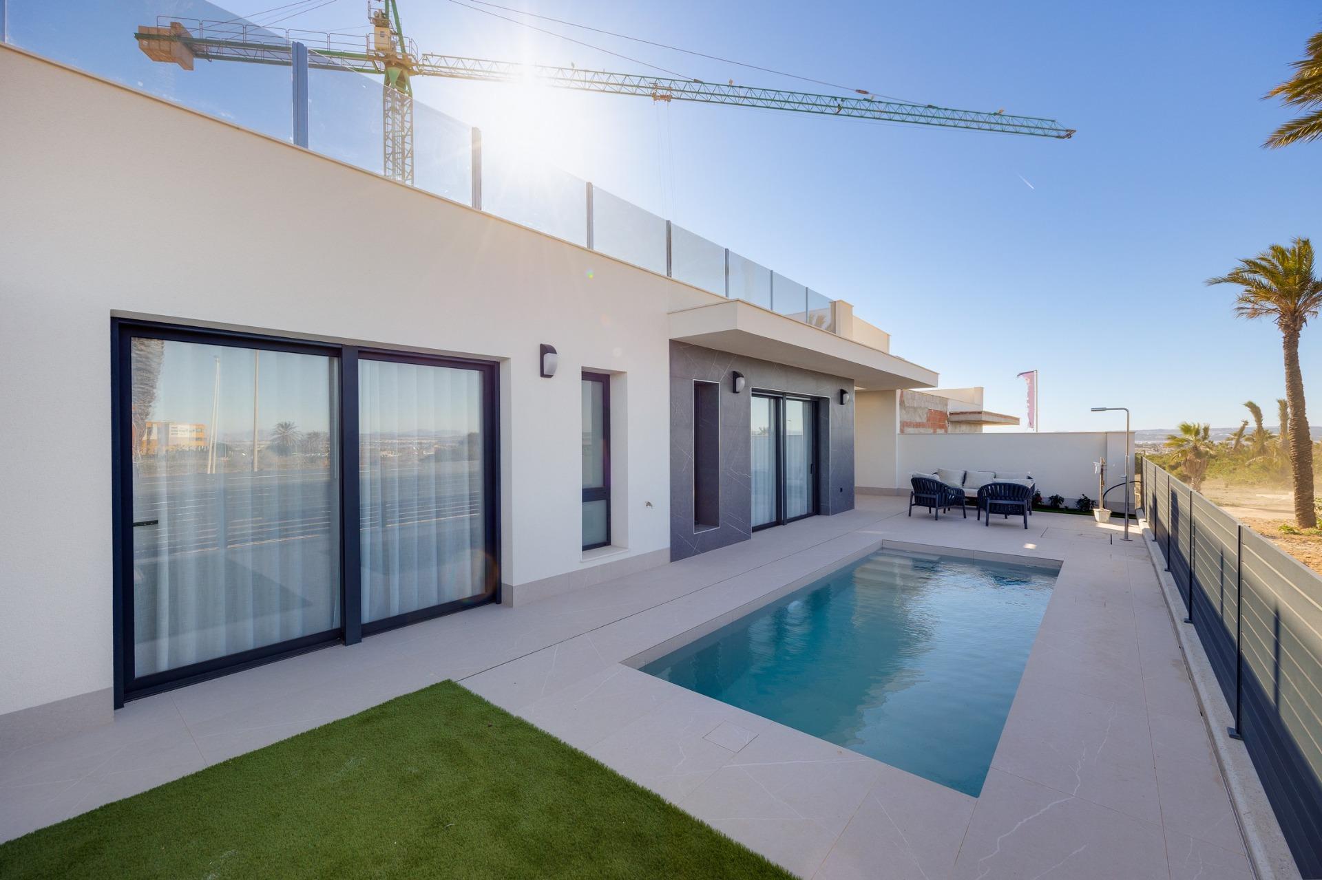 New-Villas-for-Sale-in-Torrevieja-–-2-km-from-the-Sea-3 New Build 3 Bedroom Villa with Private Pool, Rooftop Solarium and Garage for Sale in Torrevieja