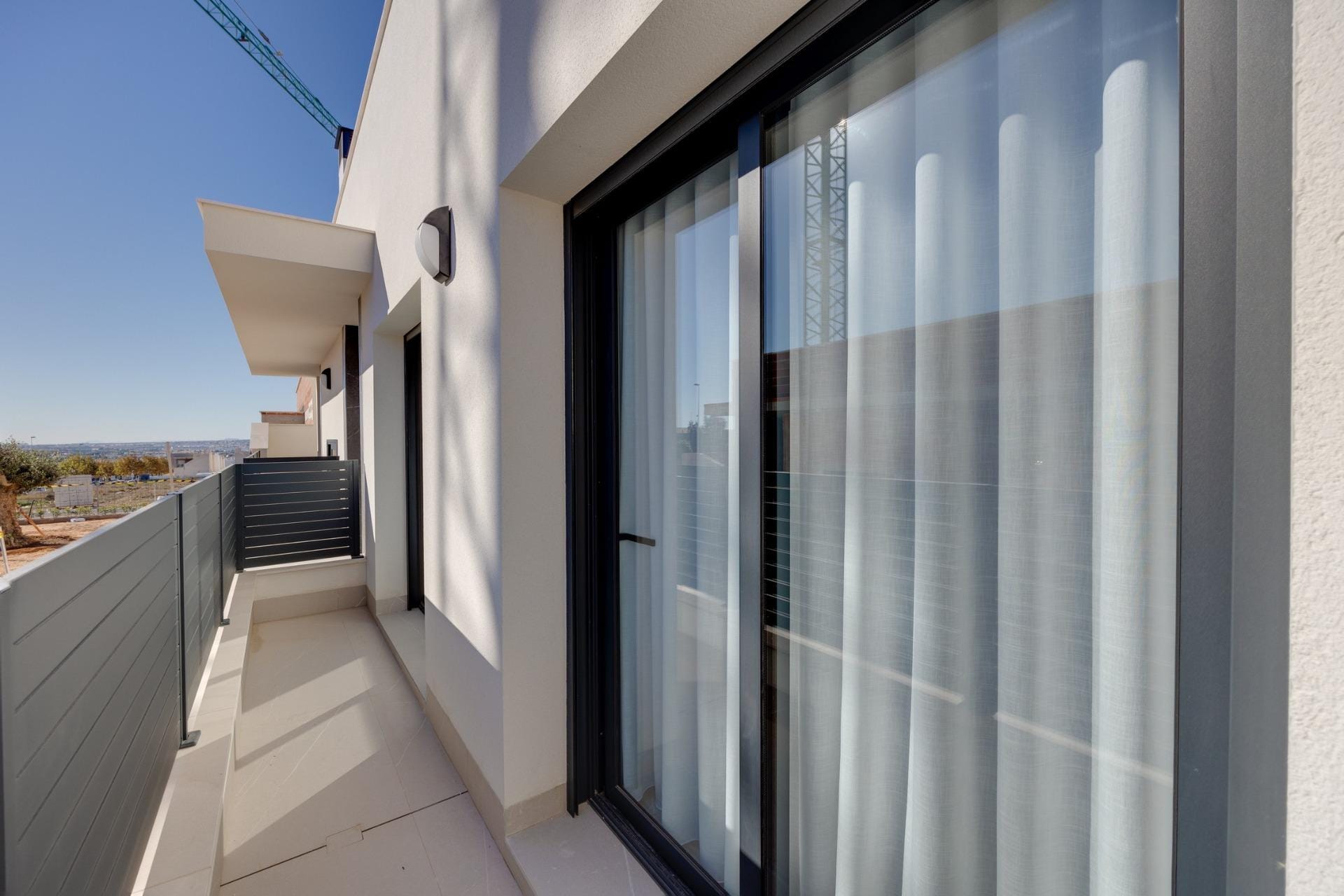 New-Villas-for-Sale-in-Torrevieja-–-2-km-from-the-Sea-33 New Build 3 Bedroom Villa with Private Pool, Rooftop Solarium and Garage for Sale in Torrevieja