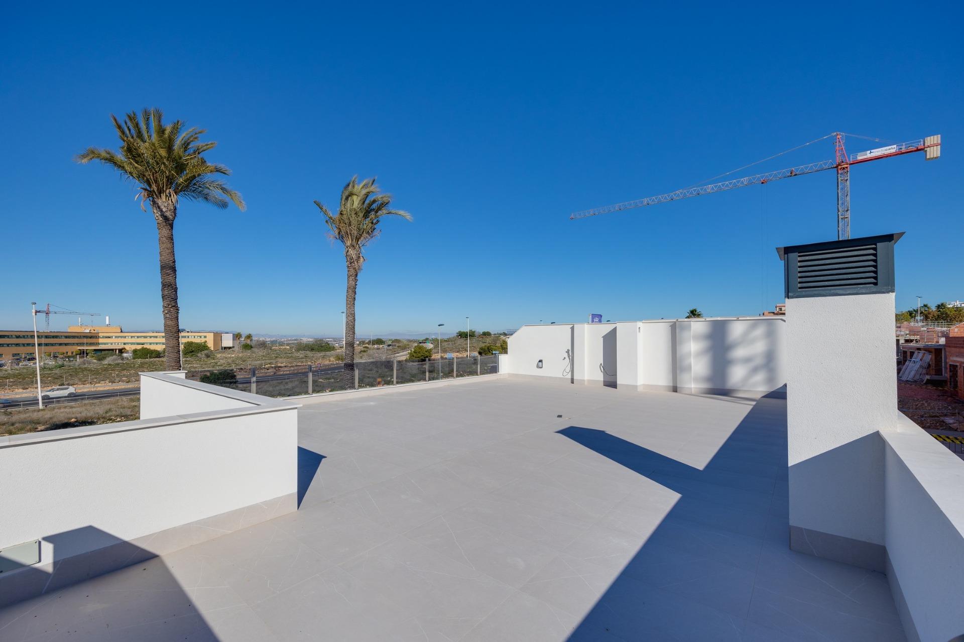 New-Villas-for-Sale-in-Torrevieja-–-2-km-from-the-Sea-5 New Build 3 Bedroom Villa with Private Pool, Rooftop Solarium and Garage for Sale in Torrevieja