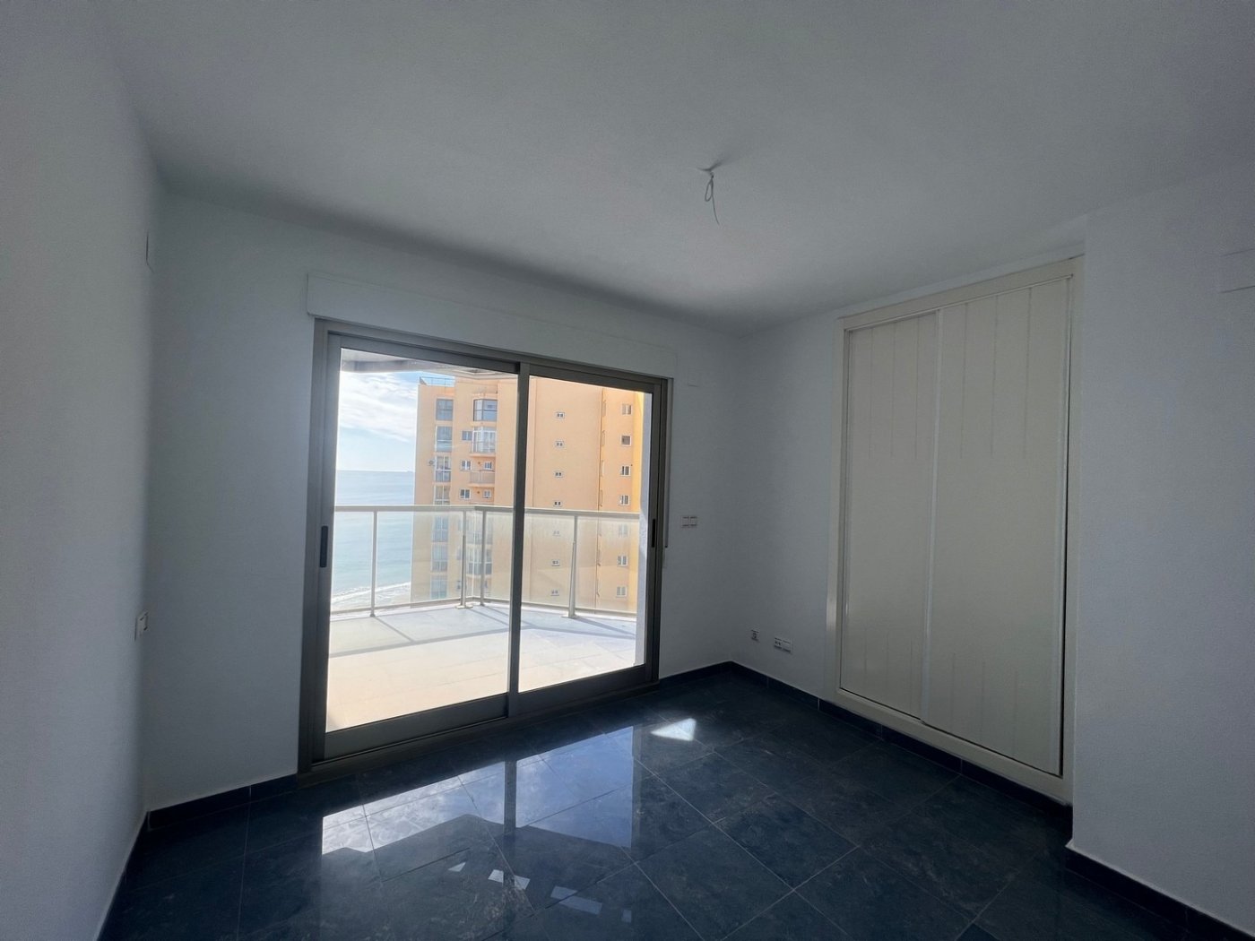 Luxury 3 Bedroom Penthouse with Sea Views and 161 m² Solarium for Sale in Calpe