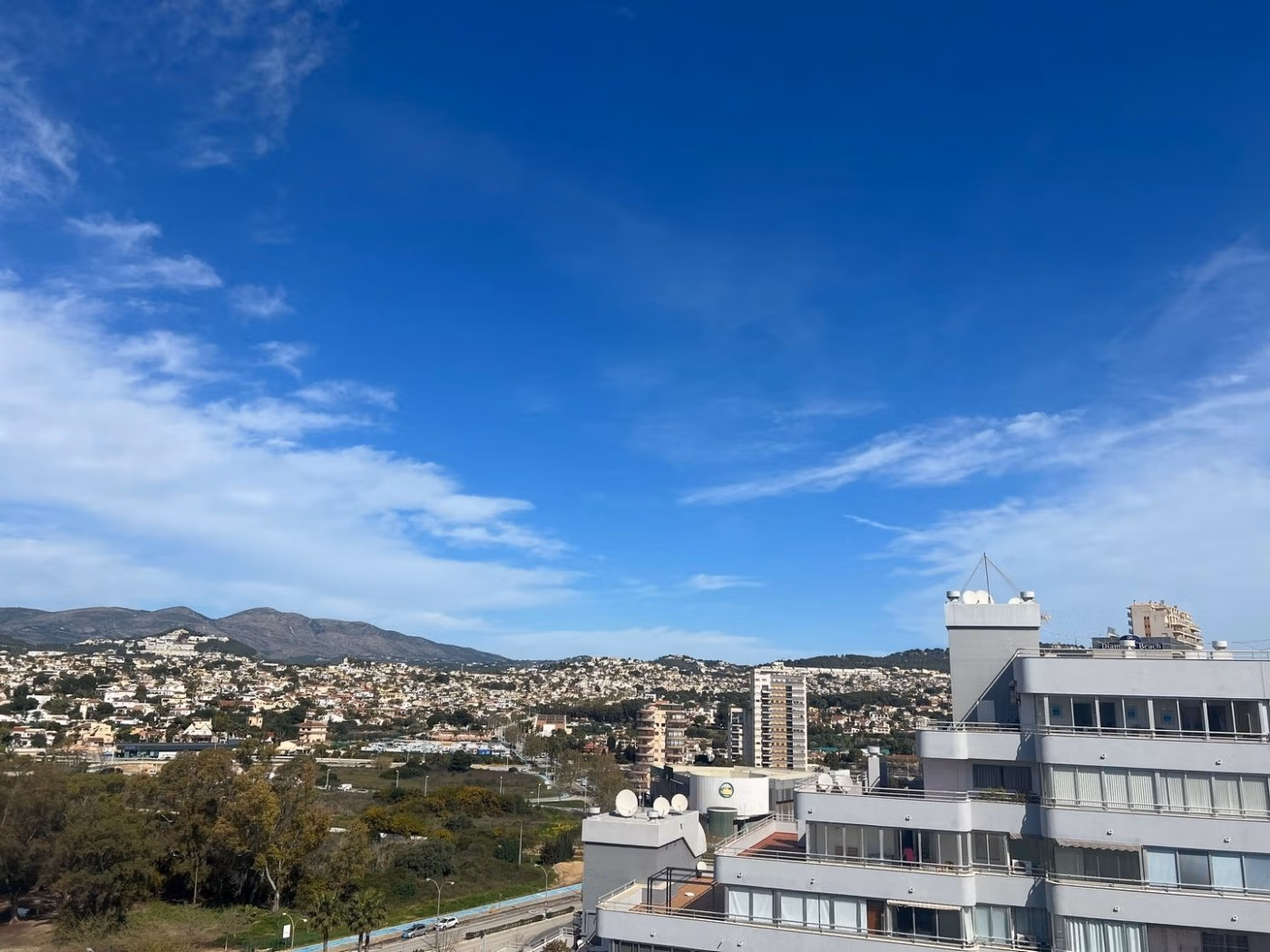 Panoramic sea and hillside views from the modern luxury 3 bedroom penthouse with a spacious solarium in Calpe.