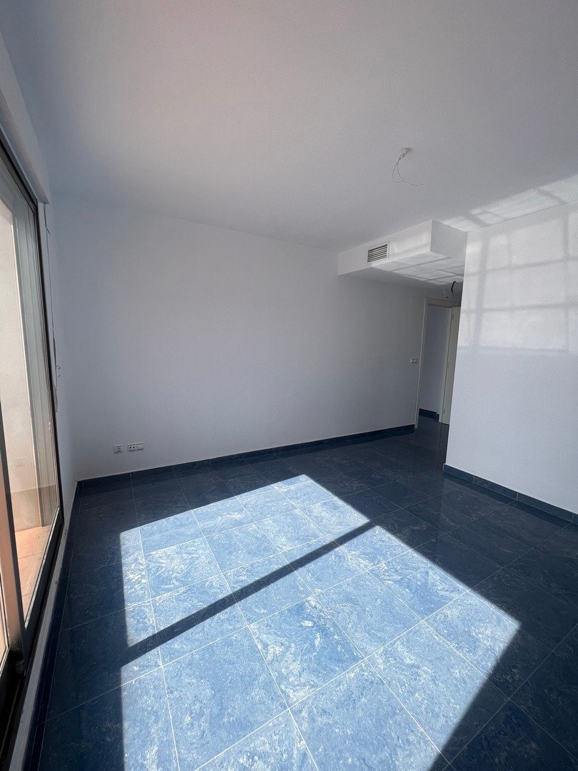 Luxury 3 Bedroom Penthouse with Sea Views and 161 m² Solarium for Sale in Calpe