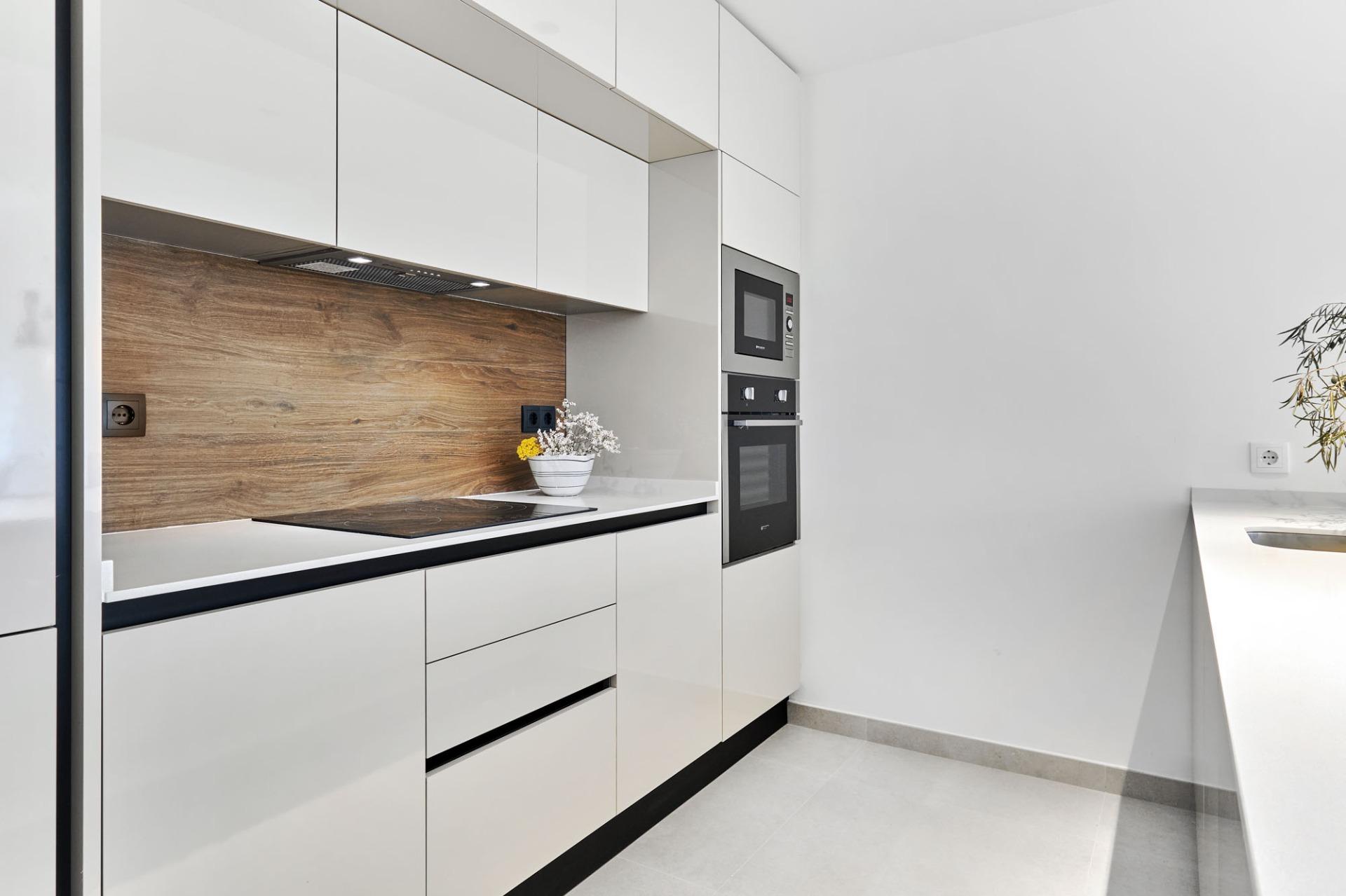 Modern New Build 2 Bedroom Ground Floor Apartment with Garden for Sale in Torrevieja – Just 250m from the Sea