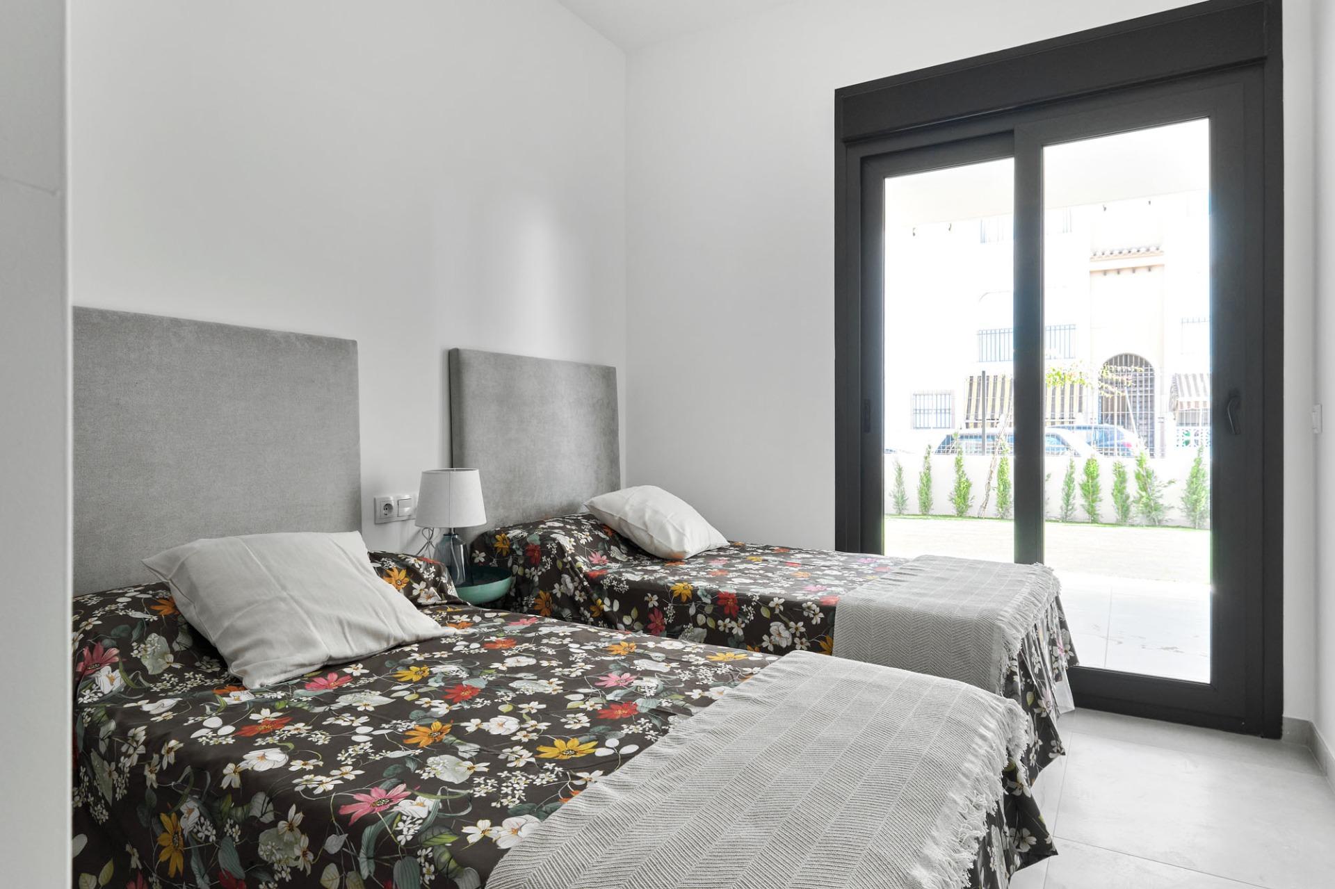 Modern New Build 2 Bedroom Top Floor Apartment for Sale in Torrevieja – Just 250m from the Sea