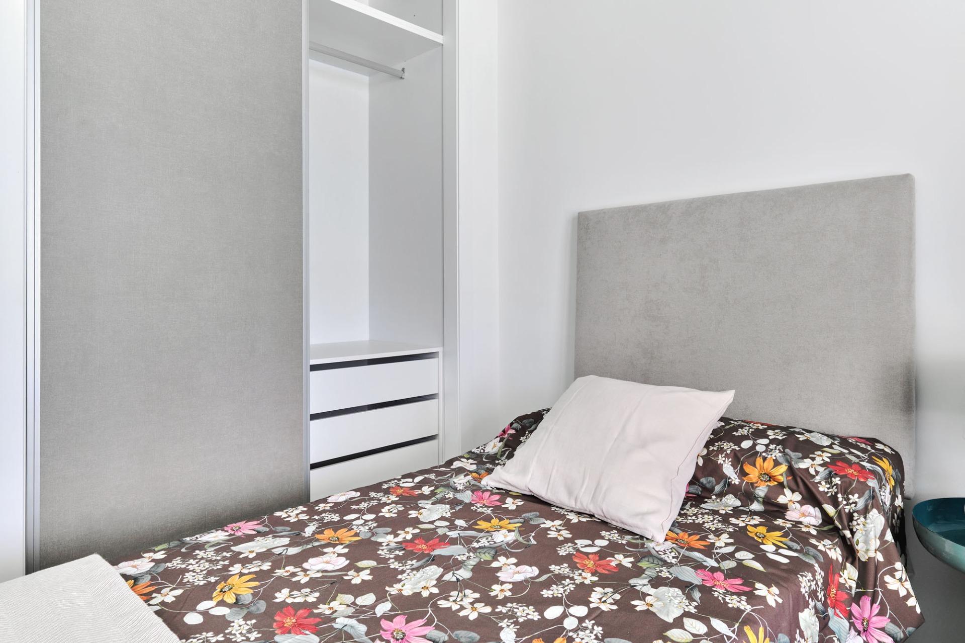 Modern New Build 2 Bedroom Top Floor Apartment for Sale in Torrevieja – Just 250m from the Sea