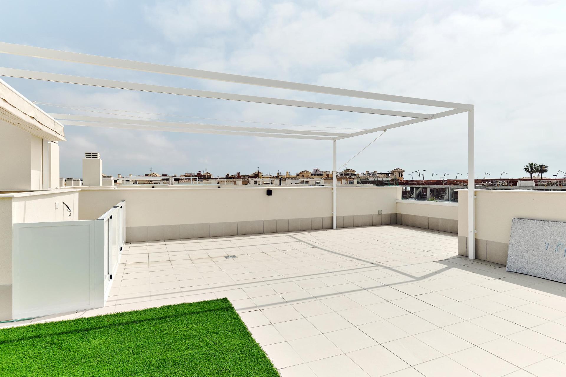 Modern New Build 2 Bedroom Top Floor Apartment for Sale in Torrevieja – Just 250m from the Sea