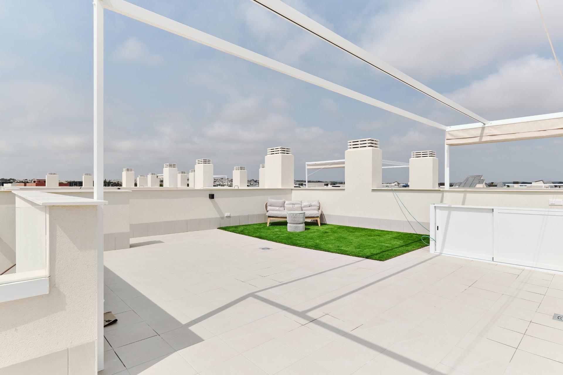 Modern New Build 2 Bedroom Top Floor Apartment for Sale in Torrevieja – Just 250m from the Sea