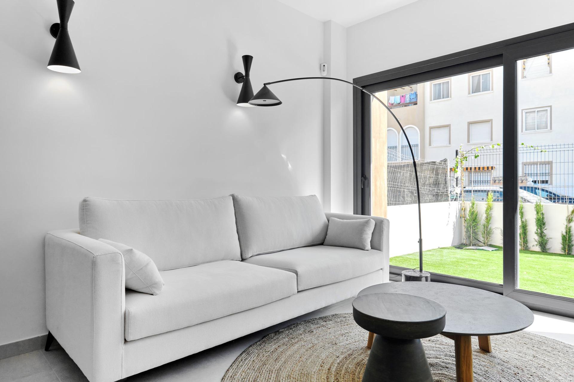 Modern New Build 2 Bedroom Top Floor Apartment for Sale in Torrevieja – Just 250m from the Sea