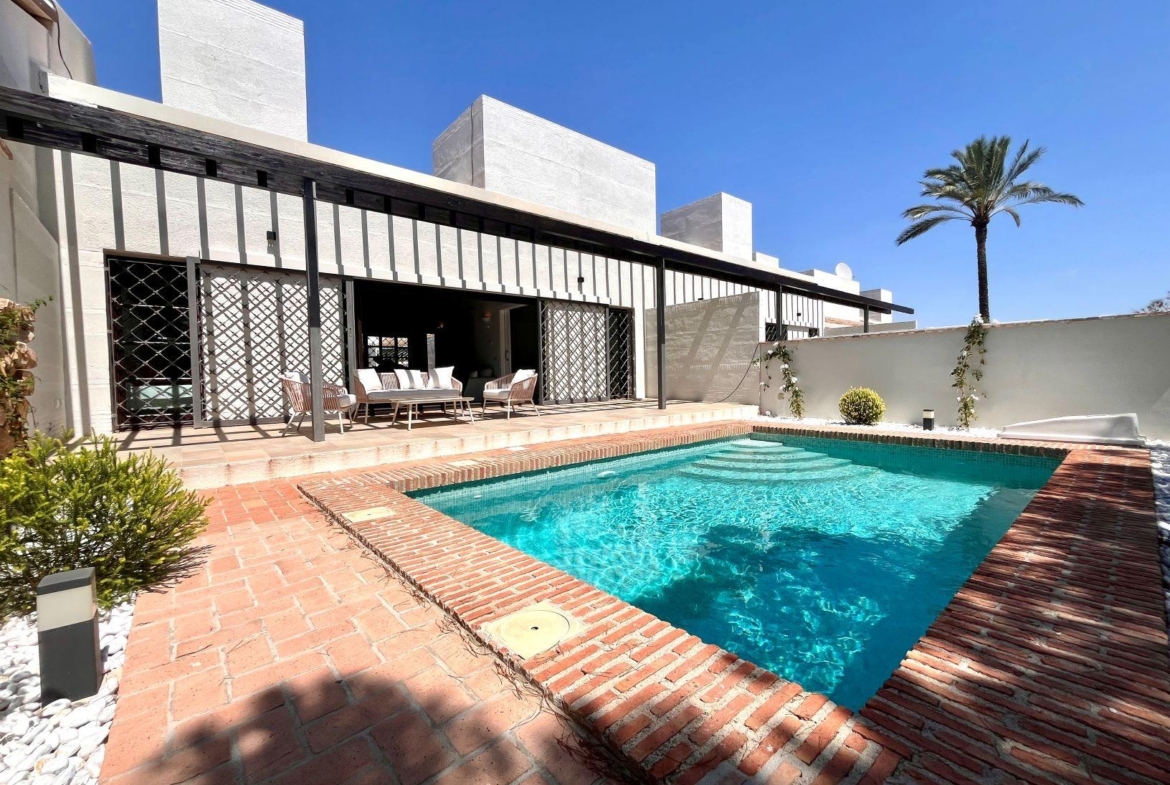 Elegant One-Level Townhouses with Private Pool in Peraleja Golf Resort – Costa Cálida in Peraleja Golf